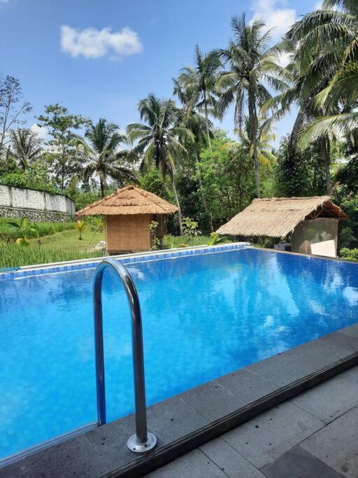 Villa As-Salam, Kadungora, Garut Exterior photo